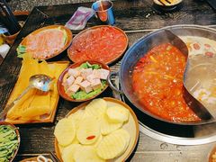 -冯校长老火锅(中联广场店)