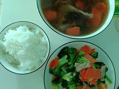 -爱的果实月嫂育婴师(世纪东方店)