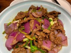 小炒黄牛肉-老滇山寨•云南特色菜•地方菜•民族风情歌舞表演(金碧店)
