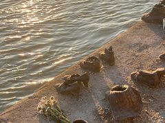 -多瑙河畔鞋履雕塑