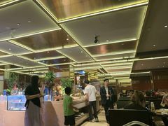 -大中华希尔顿酒店-念自助餐·嗨啤·小龙虾