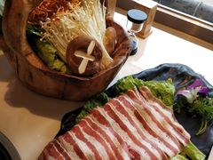 -东椰·海南椰子鸡火锅(朝阳门店)