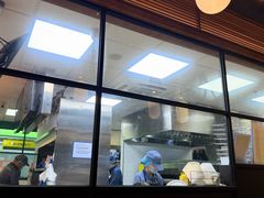 -达美乐比萨(南京西路店)