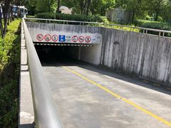 -上海长途客运北站-停车场