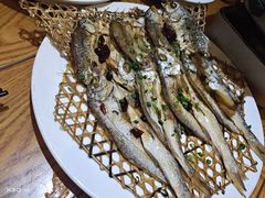 -黄泥岗·地道湖北菜(奥特莱斯店)