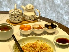 -裕兴记•蟹黄面馆(人民广场店)