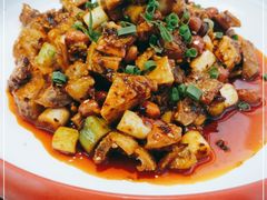 -有红鸡毛店·川菜(建设路店)