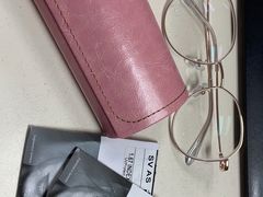 -宏宇眼镜蔡司依视路折扣店(兆佳眼镜城店)