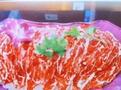 -辣八香新疆孜然串烤火锅(环球港店)