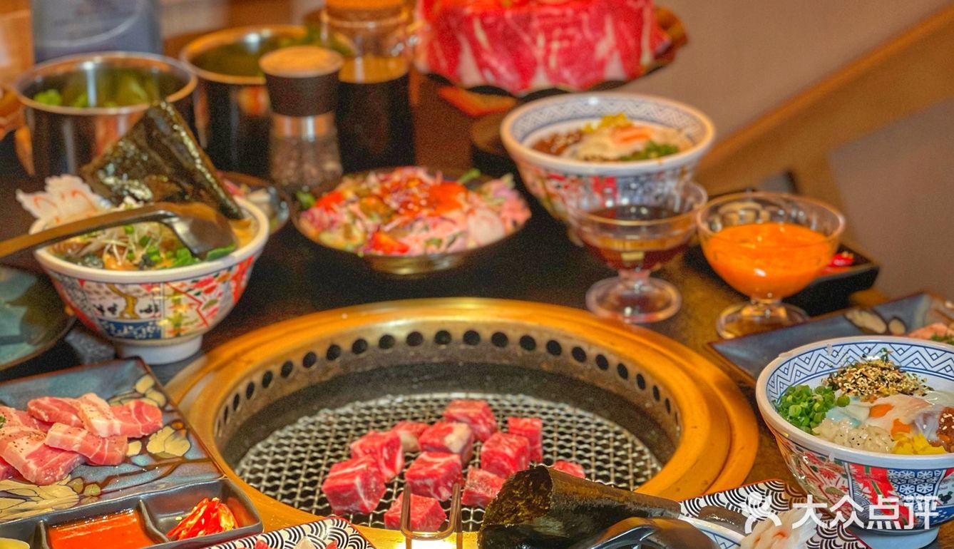在富士山🗻光幕下吃烧肉是什么体验⁉️