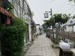 店外面的路-八珍手工水饺·妈妈的爱(传芳巷店)
