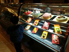 面包甜点陈列柜-达利世纪酒店-莉庭自助西餐厅