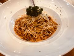 -Chom Cafe and Restaurant