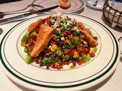 三文鱼色拉-Wolfgang’s Steakhouse 沃夫冈牛排馆(上海白玉兰广场店)