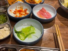 -明洞阿姨·韩式酱蟹烤肉·创意料理(三元桥店)