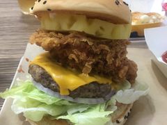 凤梨牛肉汉堡-牛纽塔·牛人堡(群众路店)