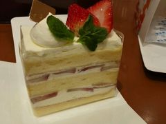 -花花卷卷·鲜食蛋糕(静安久光百货店)
