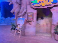 -珠海横琴国家地理探险家中心(创新方)