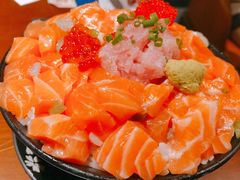 三文鱼火山丼-魔丼屋(日月光店)