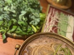 -慢丽江·云南野生菌土鸡锅(西山店)