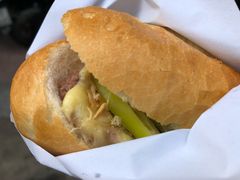 -Bánh Mì Huynh Hoa