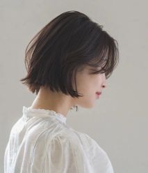 -诗悦发型烫染SALON