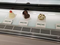 -潮一不贰·法式甜品·生日蛋糕·西式简餐(外滩店)