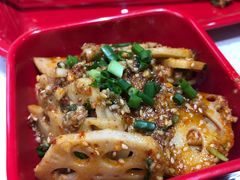 -牛华八婆麻辣烫(龙湖U城店)