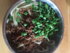 素椒杂酱面-左撇子私房面