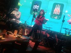 -胡桃里乐队酒馆