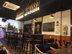 大堂-麦落精酿啤酒餐吧(先农大院店)