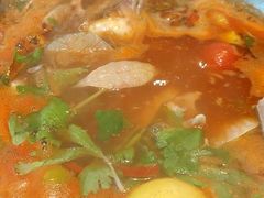 -野山舂·贵州现舂酸汤火锅(鸿通城店)