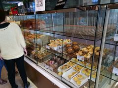 面包甜点陈列柜-巴黎贝甜(周浦海印店)