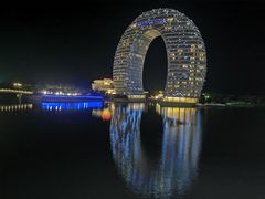 -湖州太湖旅游度假区-月亮广场