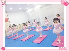 -小芳舞蹈团·少儿舞蹈·中国舞(龙江校区)