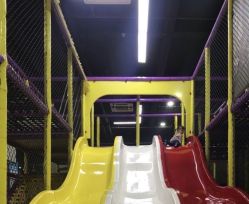 -蹦贝运动中心·蹦床·攀岩·闯关(龙岗店)