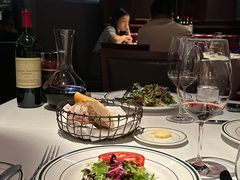-Wolfgang’s Steakhouse 沃夫冈牛排馆(上海白玉兰广场店)