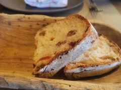 -Carbon莫卡哆·意大利复古集市餐厅(杭州大厦店)