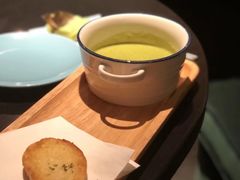 玉米奶油汤-C&R西班牙餐厅
