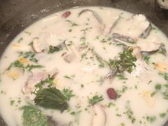 原味原汁锅-鲜潭蒸汽石锅鱼(五道口购物中心店)