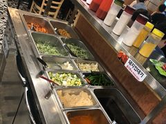 -江南猪肉商会无限续吃(弘大店)