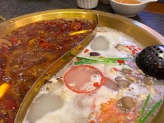 -小天鹅火锅·一线江景洪鼎旗舰店(洪崖洞店)