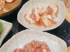 -臻牛烤肉