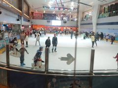 -正佳冰河湾真冰滑冰场