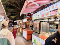 -三亚火车头万人海鲜广场