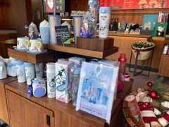 零售区-星巴克(广州百信广场东区店)