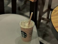 -星巴克臻选(北京银泰店)