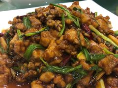 宅门桃仁剔骨鸡-金阁家常菜(贵阳路店)