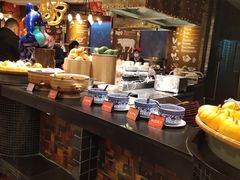 -四海一家自助餐(益田假日广场店)