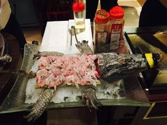 -荣誉国际酒店-云顶旋转餐厅